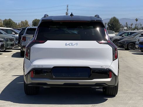 New 2026 Kia EV9 GT-Line AWD/4WD image 4