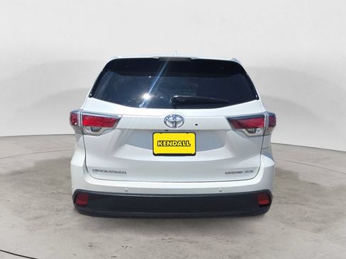 Used 2016 Toyota Highlander Limited w/ Driver Technology Package AWD/4WD image 6
