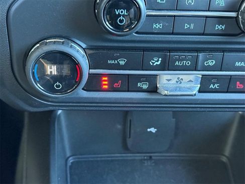 Used 2023 Ford Bronco Wildtrak image 20