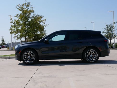 Certified 2024 BMW iX xDrive50 w/ Premium Package AWD/4WD image 5