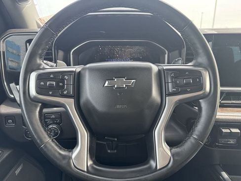 Used 2024 Chevrolet Silverado 1500 LT Trail Boss w/ Convenience Package II image 11