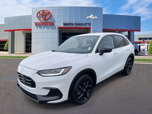 Used 2025 Honda HR-V Sport image 6