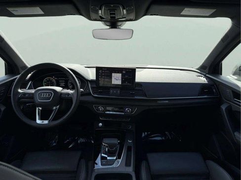 Certified 2025 Audi Q5 e Premium Plus w/ Premium Plus Package image 9