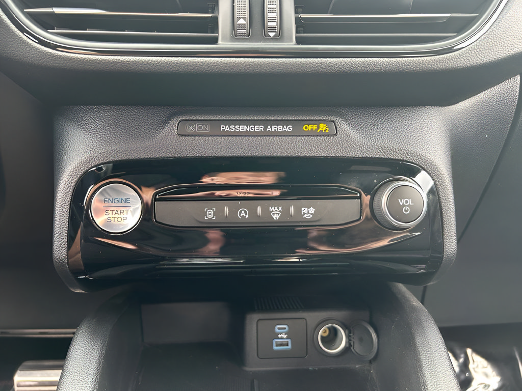 Used 2023 Ford Escape ST-Line w/ Tech Pack #1 AWD/4WD image 15