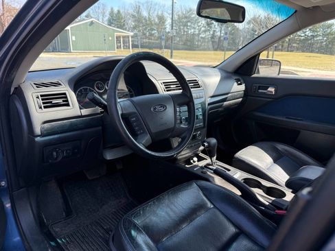 Used 2009 Ford Fusion SEL image 9