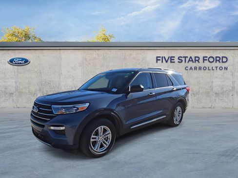 Certified 2021 Ford Explorer XLT w/ Equipment Group 202A image 5