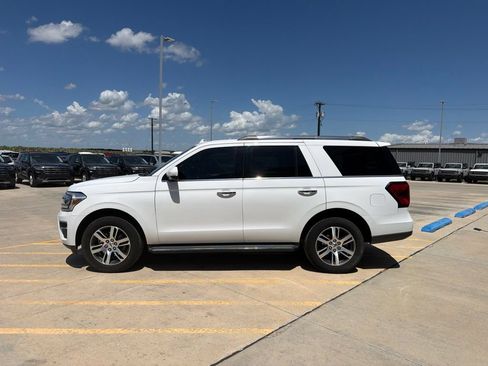 Used 2023 Ford Expedition Limited AWD/4WD image 4