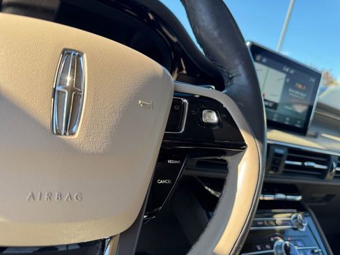 Used 2022 Lincoln Corsair Reserve w/ Luxury Package image 22