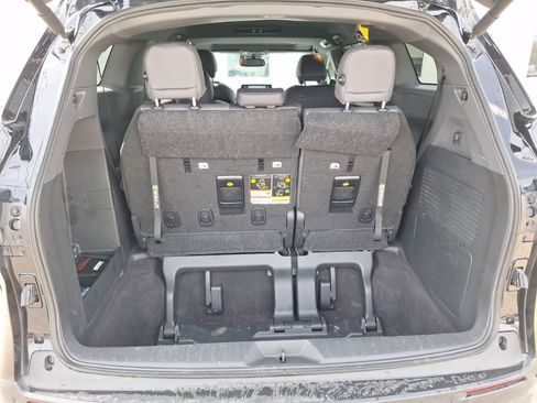 Used 2024 Toyota Sienna XLE Woodland Edition image 36