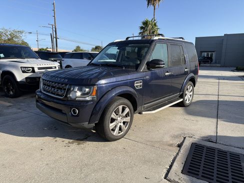 Used 2016 Land Rover LR4 HSE AWD/4WD image 1