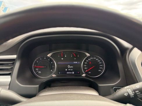 Used 2023 GMC Acadia SLT image 19