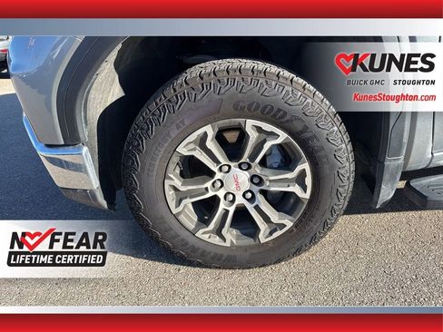 Used 2025 GMC Sierra 1500 SLT image 15
