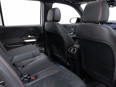 New 2024 Mercedes-Benz EQB 300 4MATIC image 28