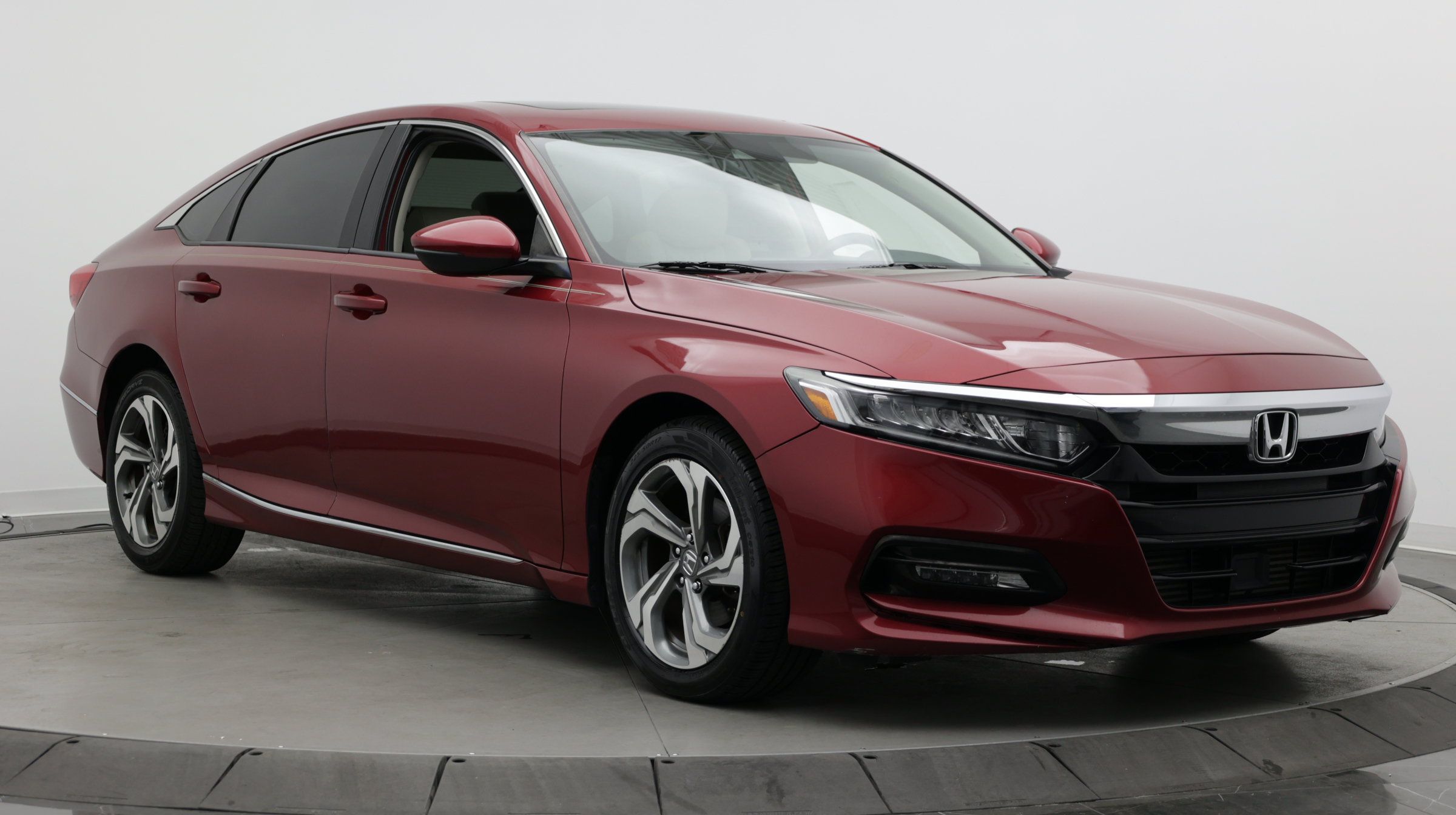 Used 2018 Honda Accord EX-L image 3