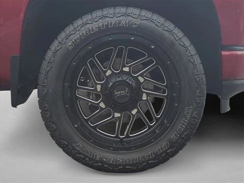 Used 2020 Chevrolet Silverado 1500 High Country w/ Technology Package image 21