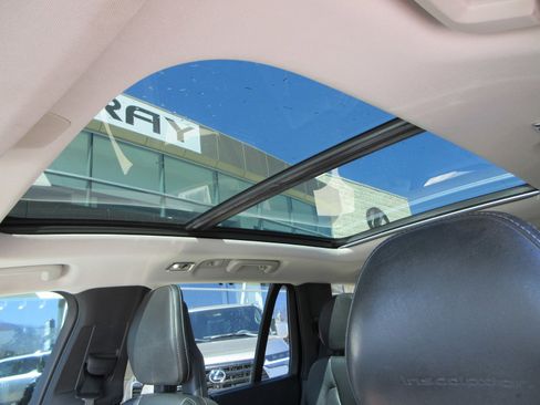 Used 2018 Volvo XC90 T6 Inscription w/ Convenience Package image 17