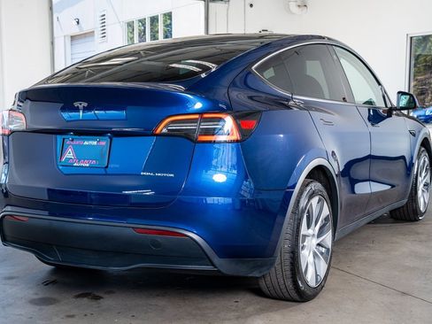Used 2023 Tesla Model Y Long Range image 6