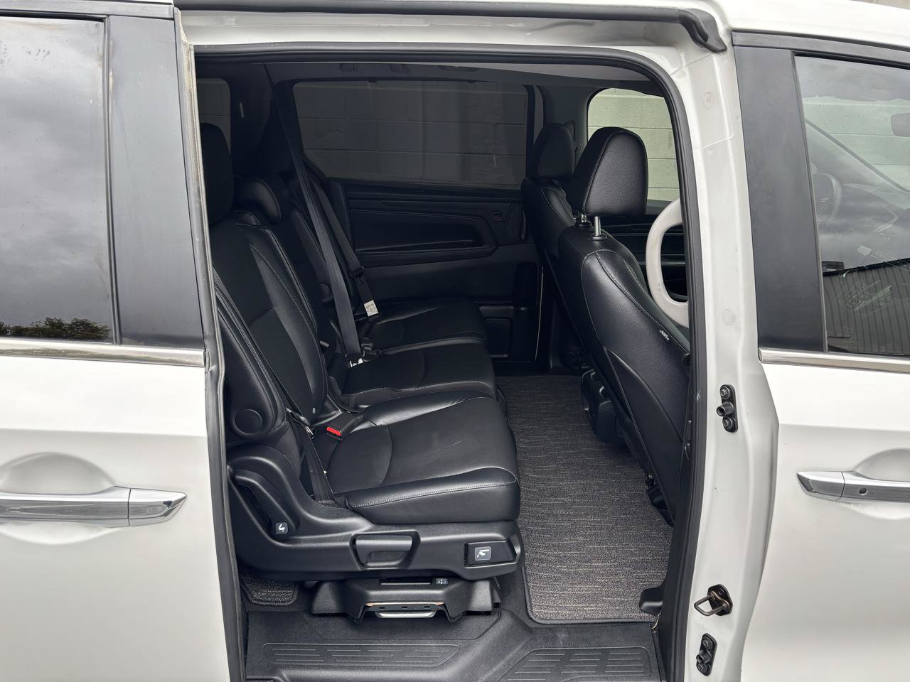 Used 2023 Honda Odyssey EX-L image 22