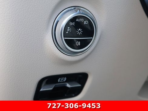 Certified 2023 Mercedes-Benz C 300 Sedan image 23