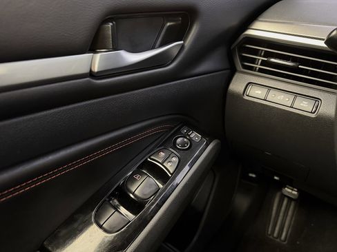 Used 2023 Nissan Altima 2.5 SR image 12