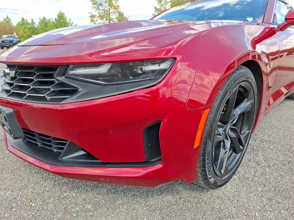 Used 2021 Chevrolet Camaro LT w/ Technology Package RWD image 9