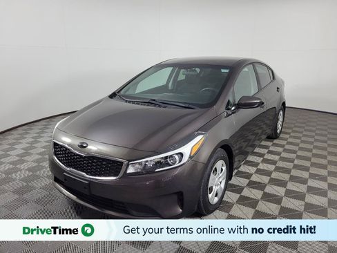 Used 2017 Kia Forte LX FWD image 1