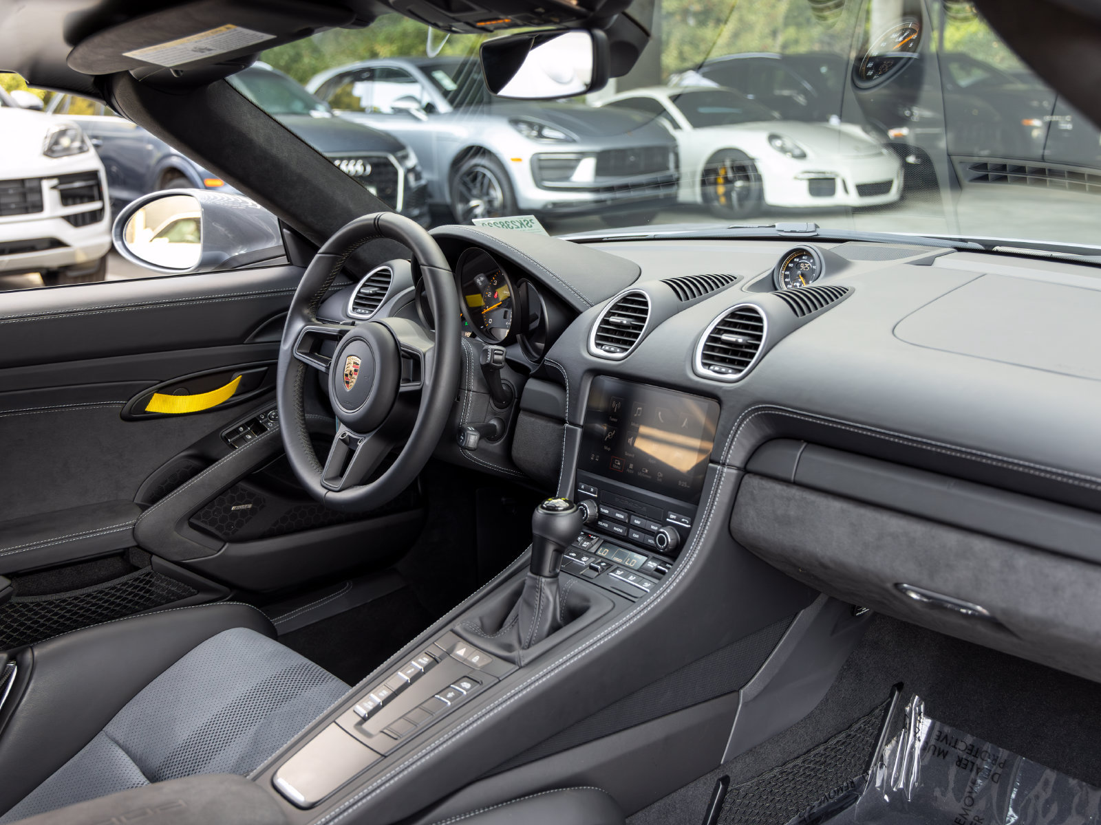 Certified 2025 Porsche 718 Boxster Spyder RS RWD image 59