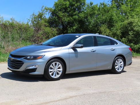 Used 2024 Chevrolet Malibu LT FWD image 20