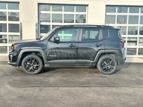 Used 2023 Jeep Renegade Altitude w/ Convenience Group I image 3