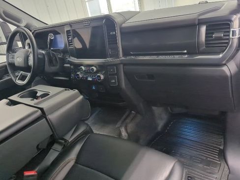 Used 2025 Ford F350 Lariat w/ FX4 Off-Road Package AWD/4WD image 13