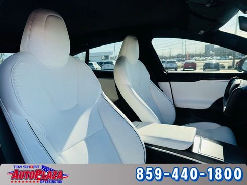 Used 2021 Tesla Model S Plaid image 39