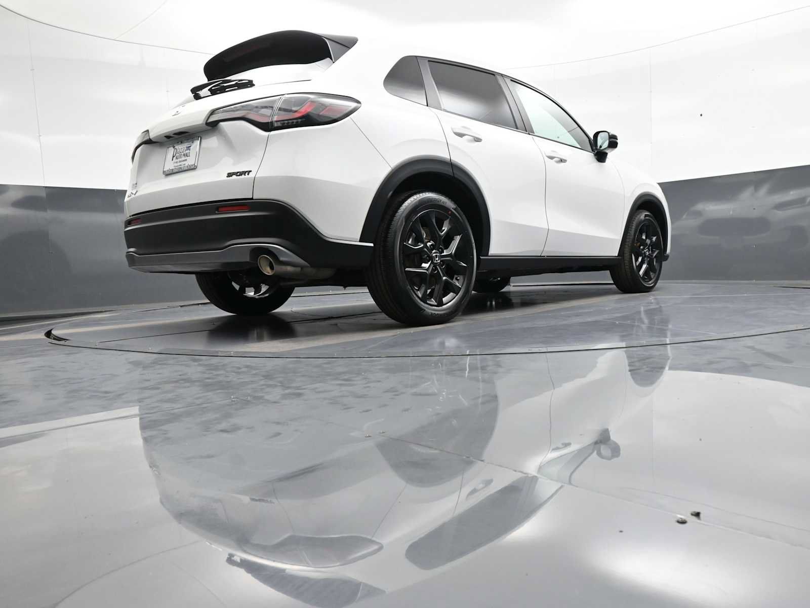 Certified 2025 Honda HR-V Sport image 28