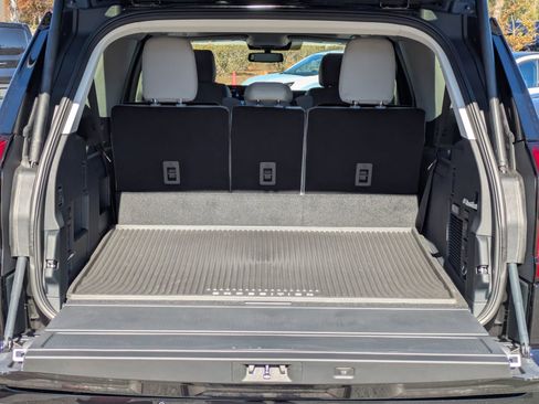 New 2025 Ford Expedition Max Active image 14