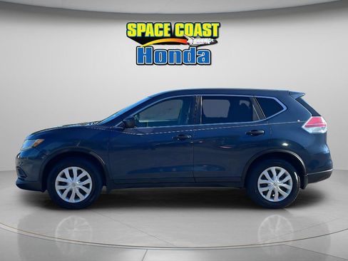 Used 2016 Nissan Rogue S w/ S Family Package image 6