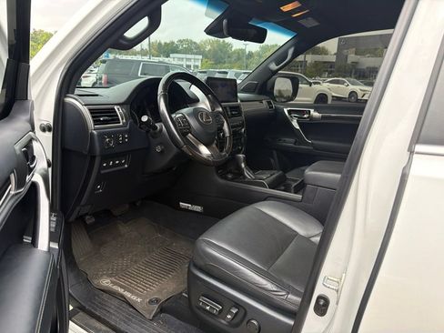 Certified 2023 Lexus GX 460 Luxury w/ Sport Design Package AWD/4WD image 41