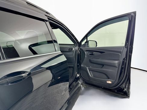 Used 2023 Honda Passport Elite image 34