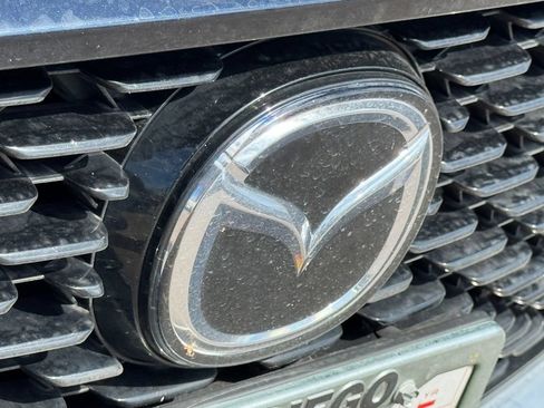 Used 2019 MAZDA MAZDA3 Sedan FWD image 4