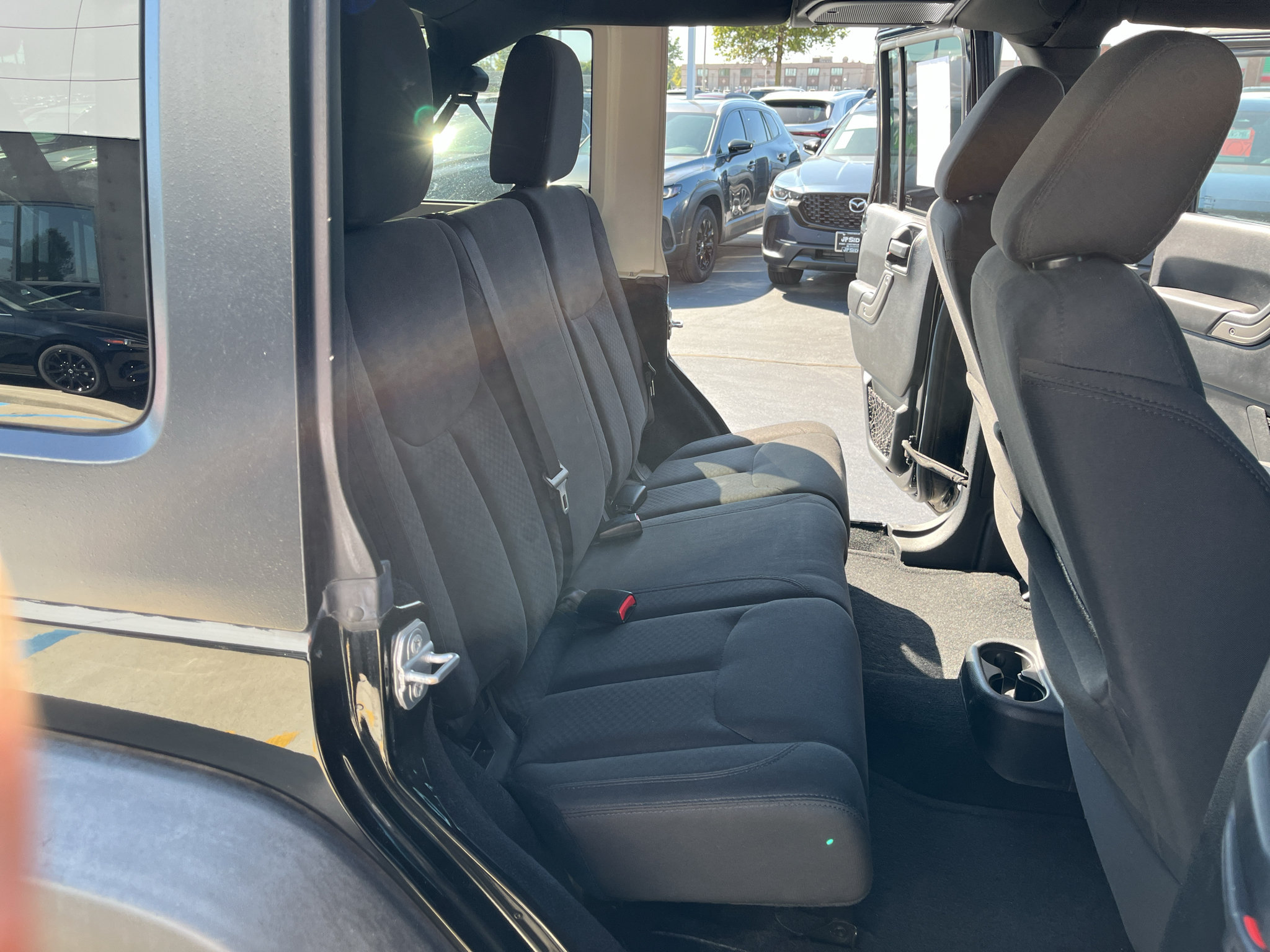 Used 2015 Jeep Wrangler Unlimited Sport w/ Quick Order Package 24S AWD/4WD image 30
