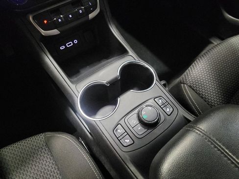 Used 2024 GMC Terrain SLE w/ Driver Convenience Package AWD/4WD image 26