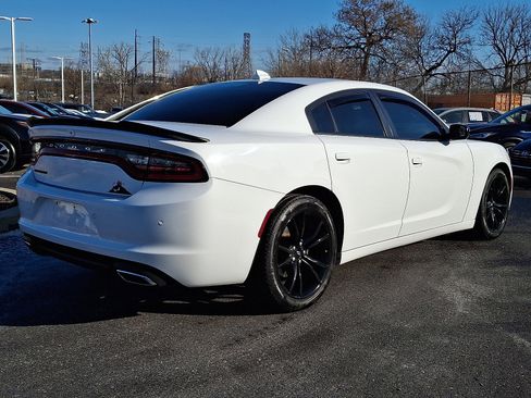Used 2018 Dodge Charger SXT Plus w/ Blacktop Package image 6