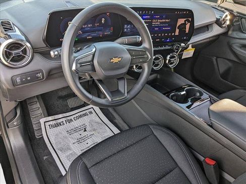 New 2025 Chevrolet Blazer EV LT AWD/4WD image 3