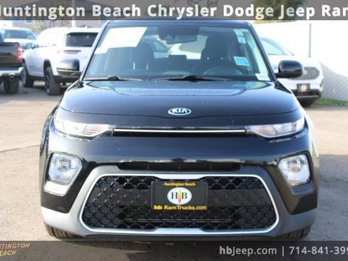 Used 2020 Kia Soul S image 2
