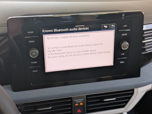 Used 2025 Volkswagen Jetta SE w/ Sunroof Package FWD image 28