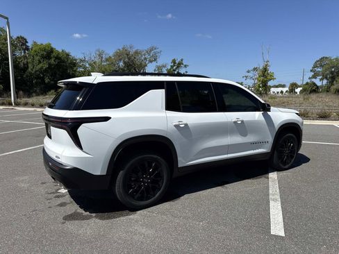 New 2026 Chevrolet Traverse LT w/ Midnight/Sport Edition FWD image 3