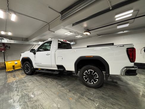 Used 2020 GMC Sierra 2500 SLE w/ SLE Convenience Package image 9