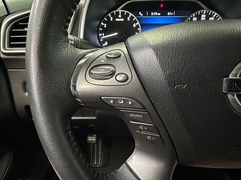 Used 2019 Nissan Murano SV image 7