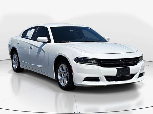Used 2021 Dodge Charger SXT w/ Leather Interior Group RWD image 2