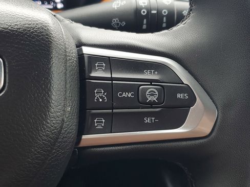 Used 2024 Jeep Compass Limited w/ Elite Group image 12