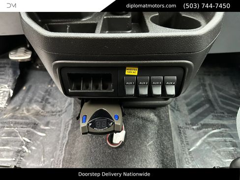 Used 2015 Ford Transit 250 148 Medium Roof image 29