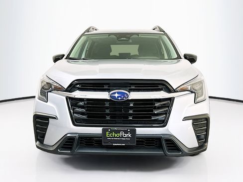 Used 2024 Subaru Ascent 8-Passenger image 2